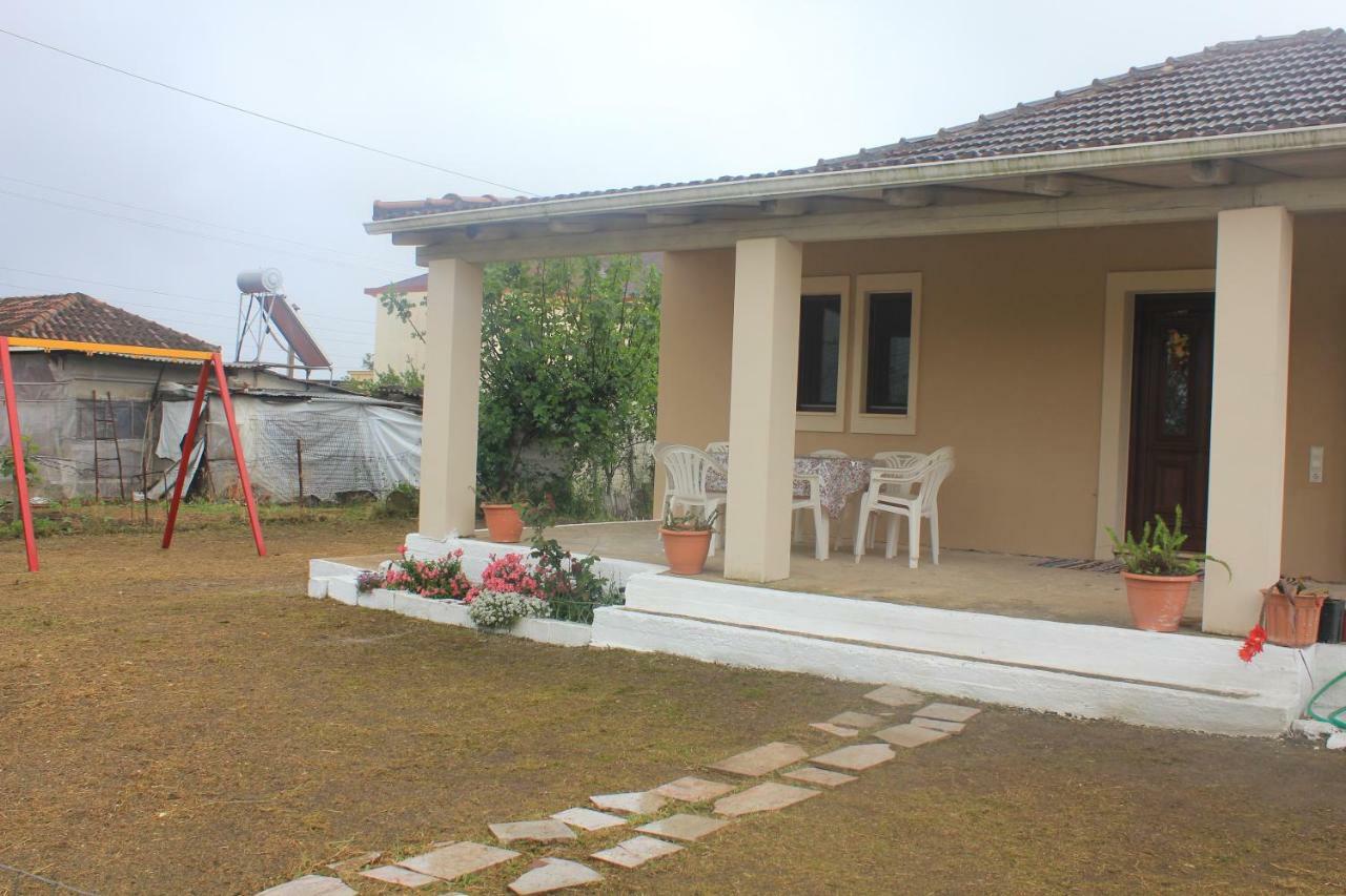 *Villa Pap-Live The Greek Hospitality In A Village* Nea Sampsounta Eksteriør billede
