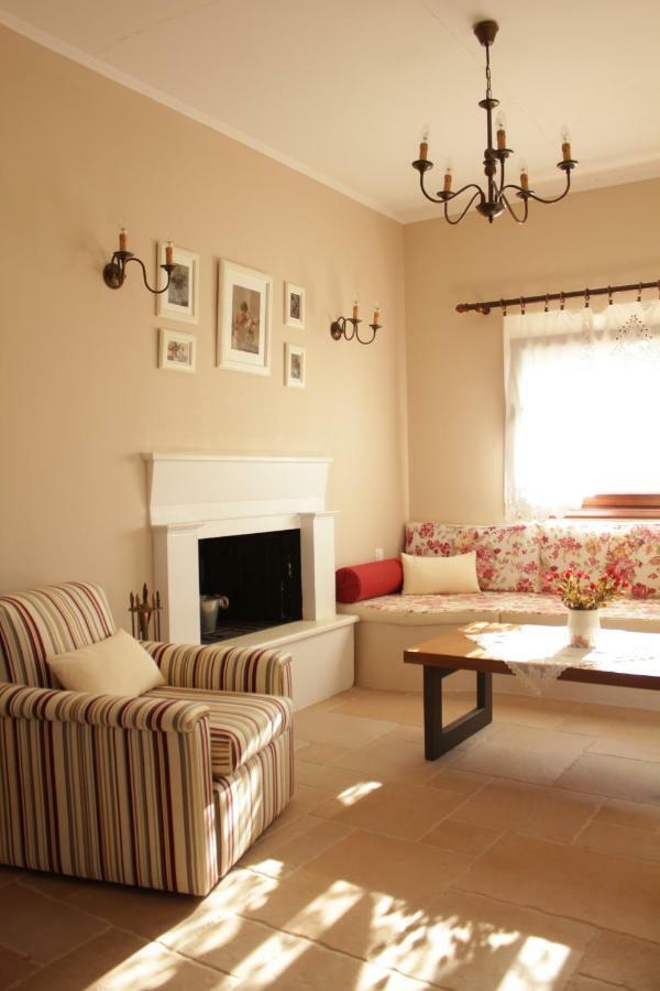 *Villa Pap-Live The Greek Hospitality In A Village* Nea Sampsounta Eksteriør billede